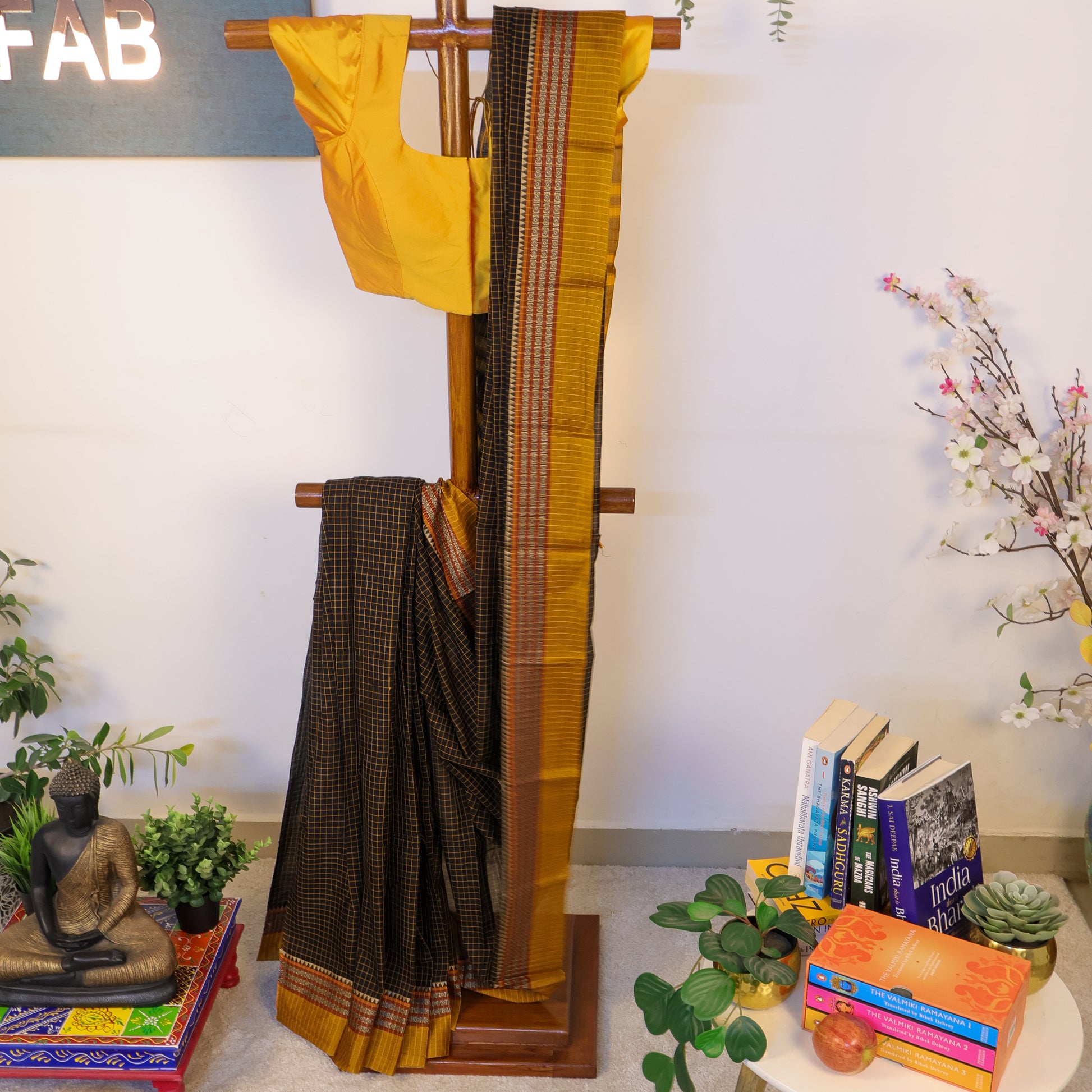 Taruni - Narayanpet Checked Rudraksh