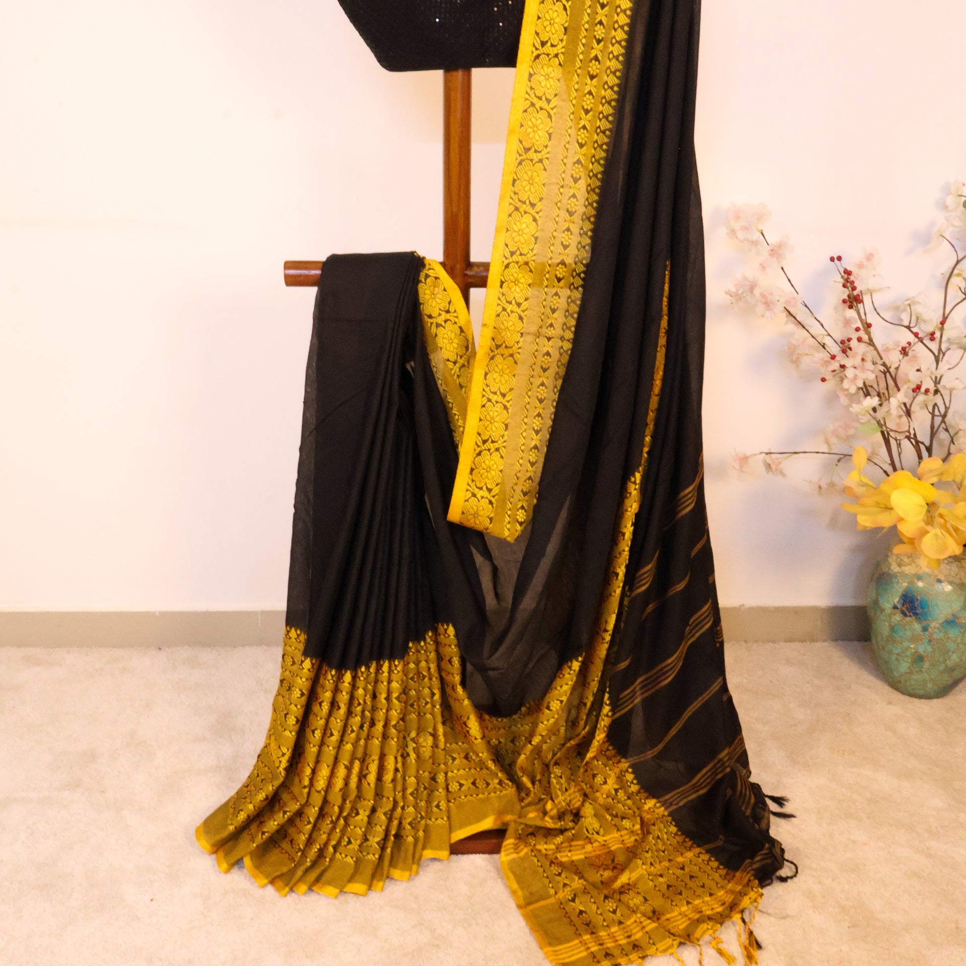Aroopa - Khadi Large Border