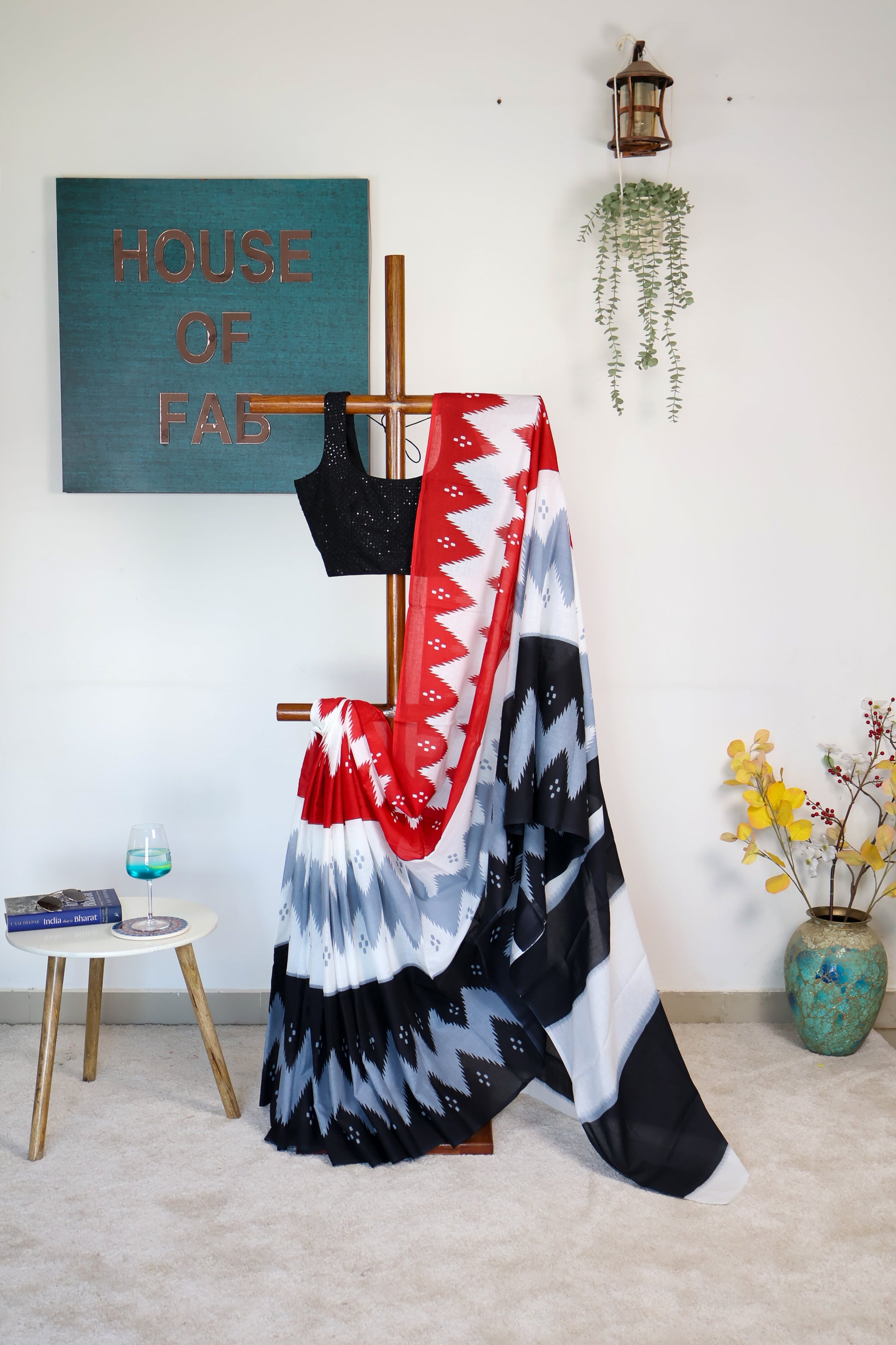 Ambhika - Mul Mul Geometric Prints